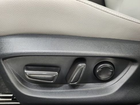Used 2026 Toyota Camry SE FWD image 50