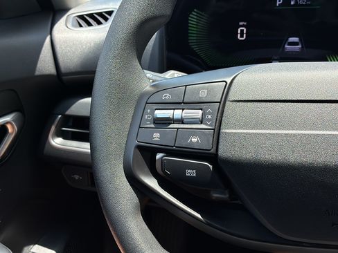 Used 2025 Kia K4 FWD image 27