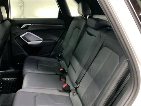 Used 2025 Audi Q3 2.0T Premium image 28
