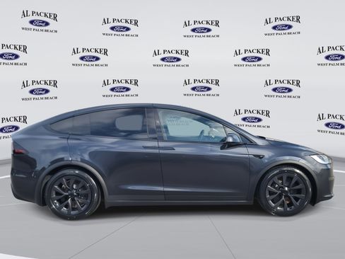 Used 2024 Tesla Model X image 6