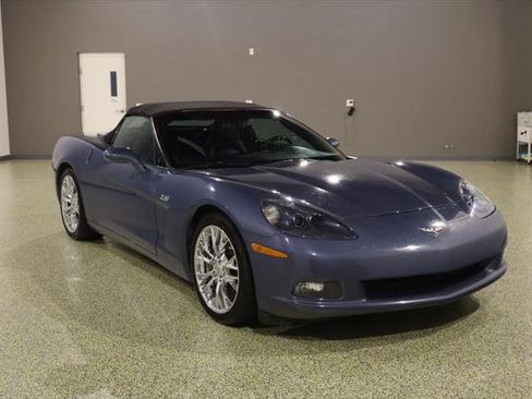 Used 2011 Chevrolet Corvette Convertible w/ 1LT RWD image 1
