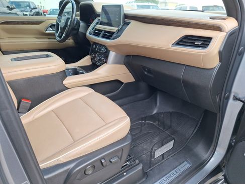 Used 2021 Chevrolet Tahoe Premier AWD/4WD image 33
