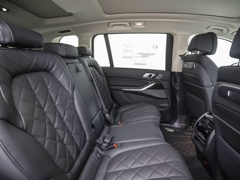 New 2026 BMW X7 xDrive40i image 33