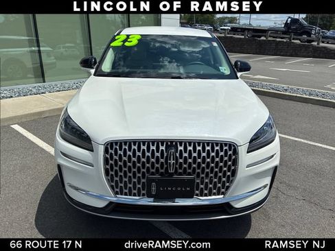 Used 2023 Lincoln Corsair AWD image 11