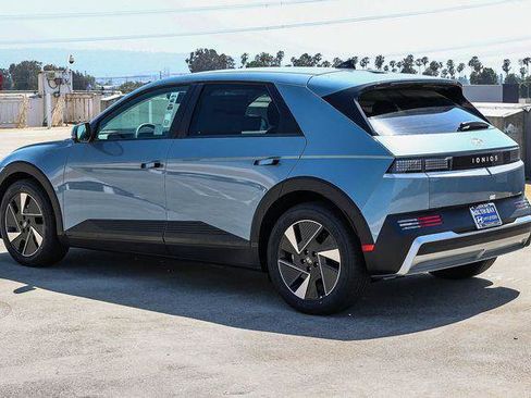 New 2026 Hyundai Ioniq 5 SEL RWD image 4