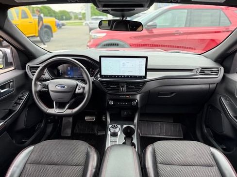 Certified 2023 Ford Escape ST-Line Select w/ Tech Pack #1 AWD/4WD image 2