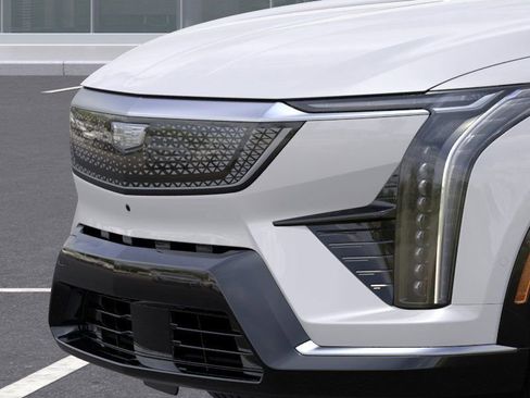 New 2025 Cadillac Optiq Sport 2 image 13
