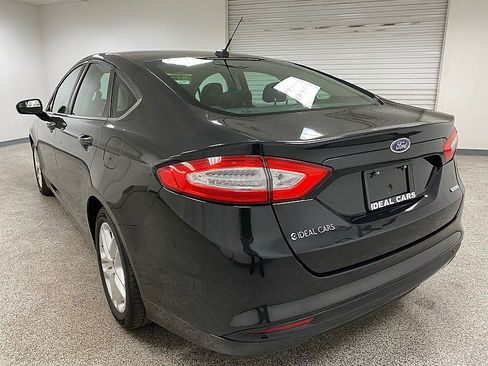 Used 2014 Ford Fusion SE image 7