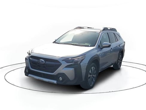 Certified 2025 Subaru Outback Touring w/ Popular Package #2 AWD/4WD image 2