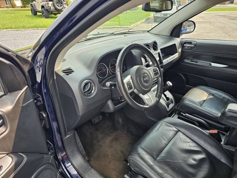Used 2015 Jeep Compass High Altitude AWD/4WD image 8