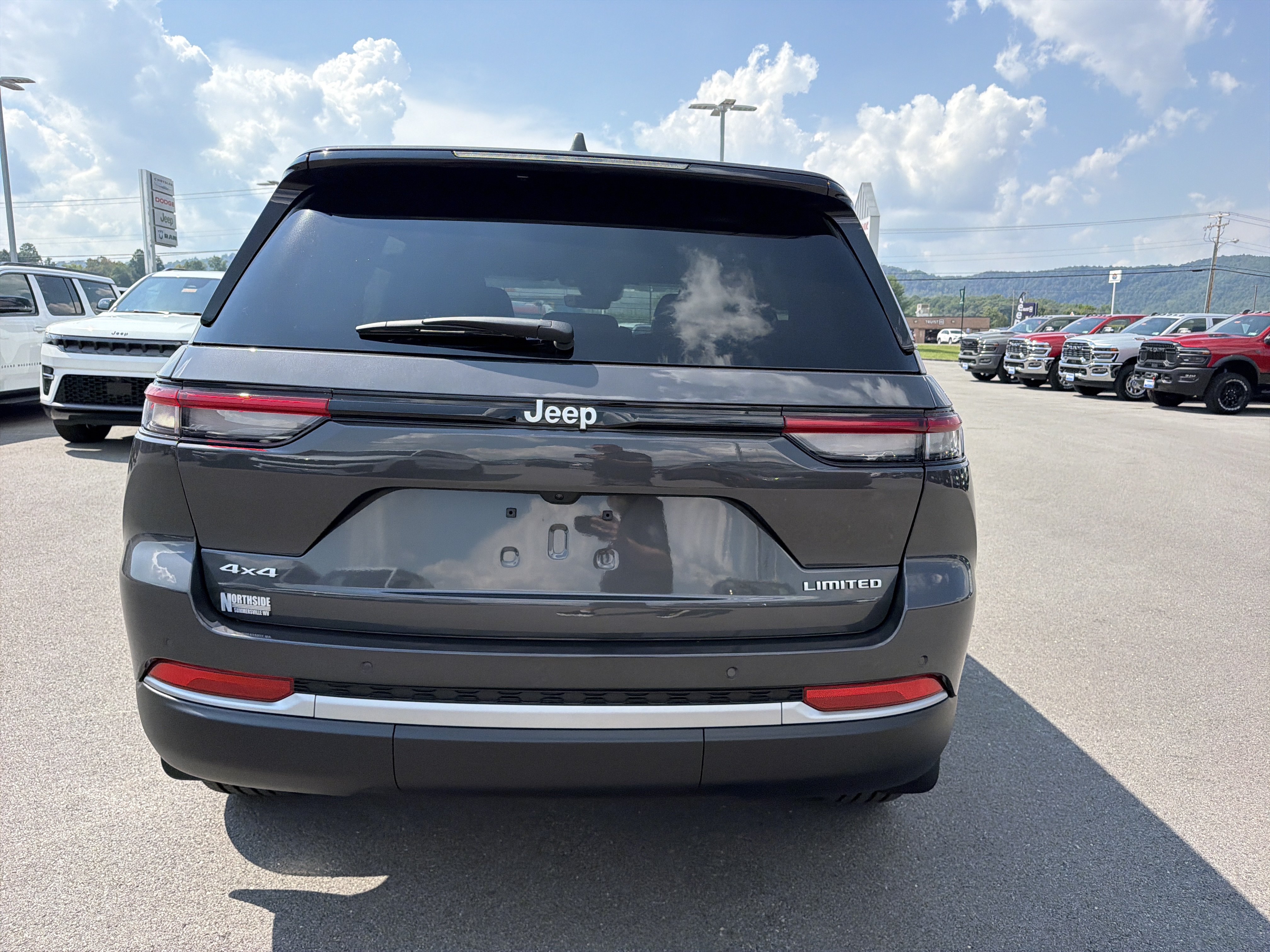 New 2026 Jeep Grand Cherokee Limited AWD/4WD image 7
