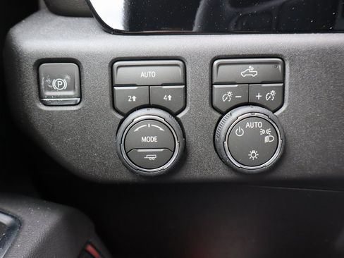 New 2026 Chevrolet Silverado 1500 LT image 14