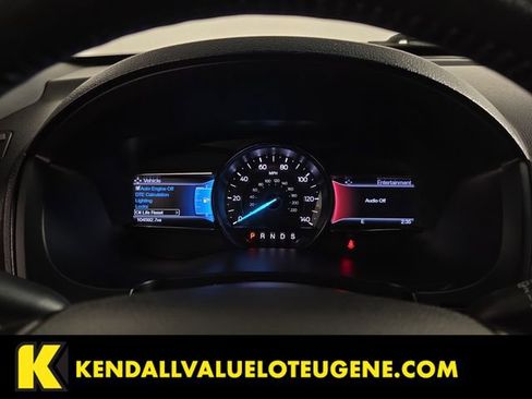 Used 2016 Ford Explorer XLT w/ Equipment Group 202A image 11