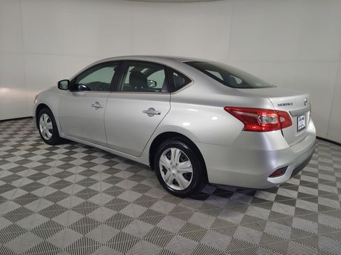 Used 2019 Nissan Sentra S image 3