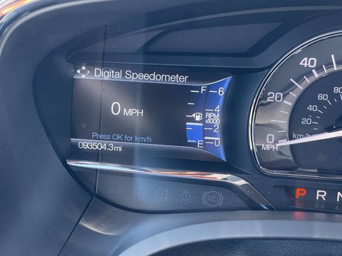 Used 2016 Lincoln Navigator L Select AWD/4WD image 36