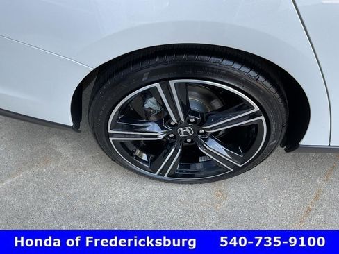 Used 2025 Honda Accord Sport image 11