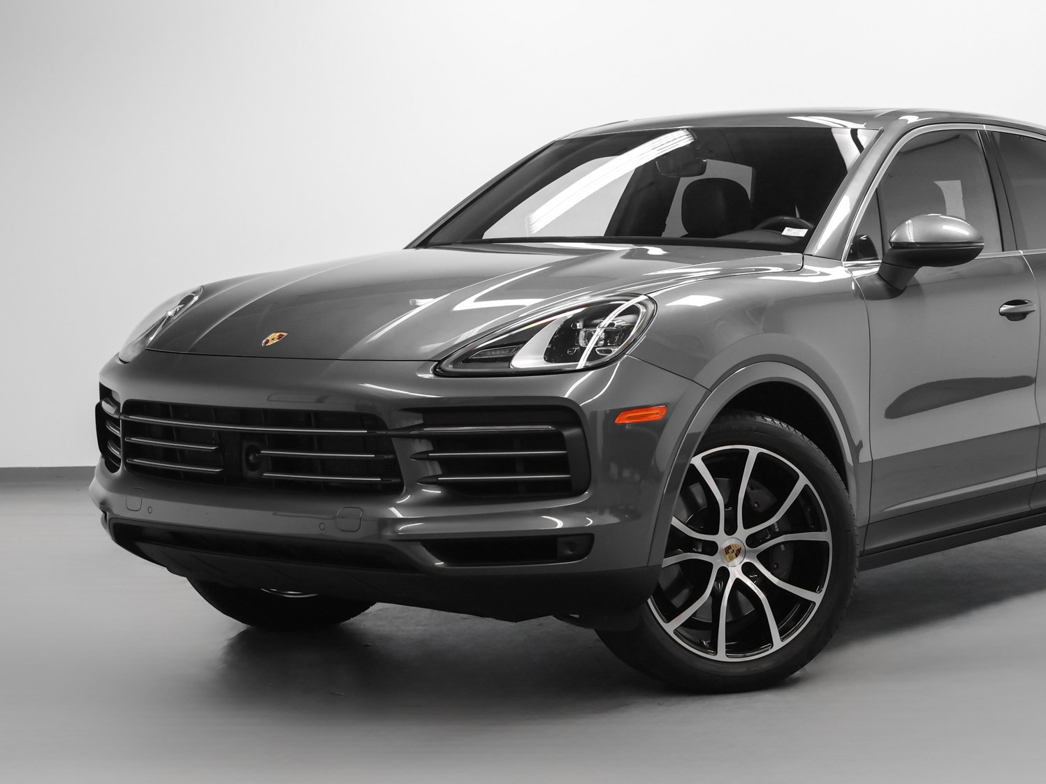 Certified 2023 Porsche Cayenne AWD/4WD image 7