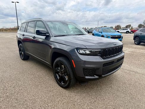 New 2025 Jeep Grand Cherokee L Altitude AWD/4WD image 6