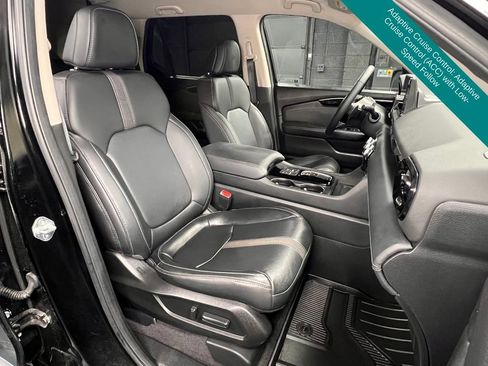 Used 2025 Honda Pilot EX-L image 8