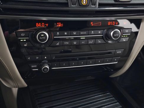 Used 2018 BMW X5 xDrive50i image 34