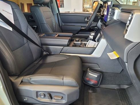New 2025 Toyota Tundra Limited image 19