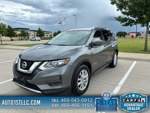 Used 2018 Nissan Rogue SV w/ Premium Package FWD image 1