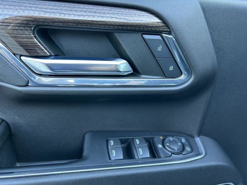 Used 2023 Chevrolet Silverado 1500 RST w/ Z71 Off-Road Package image 11