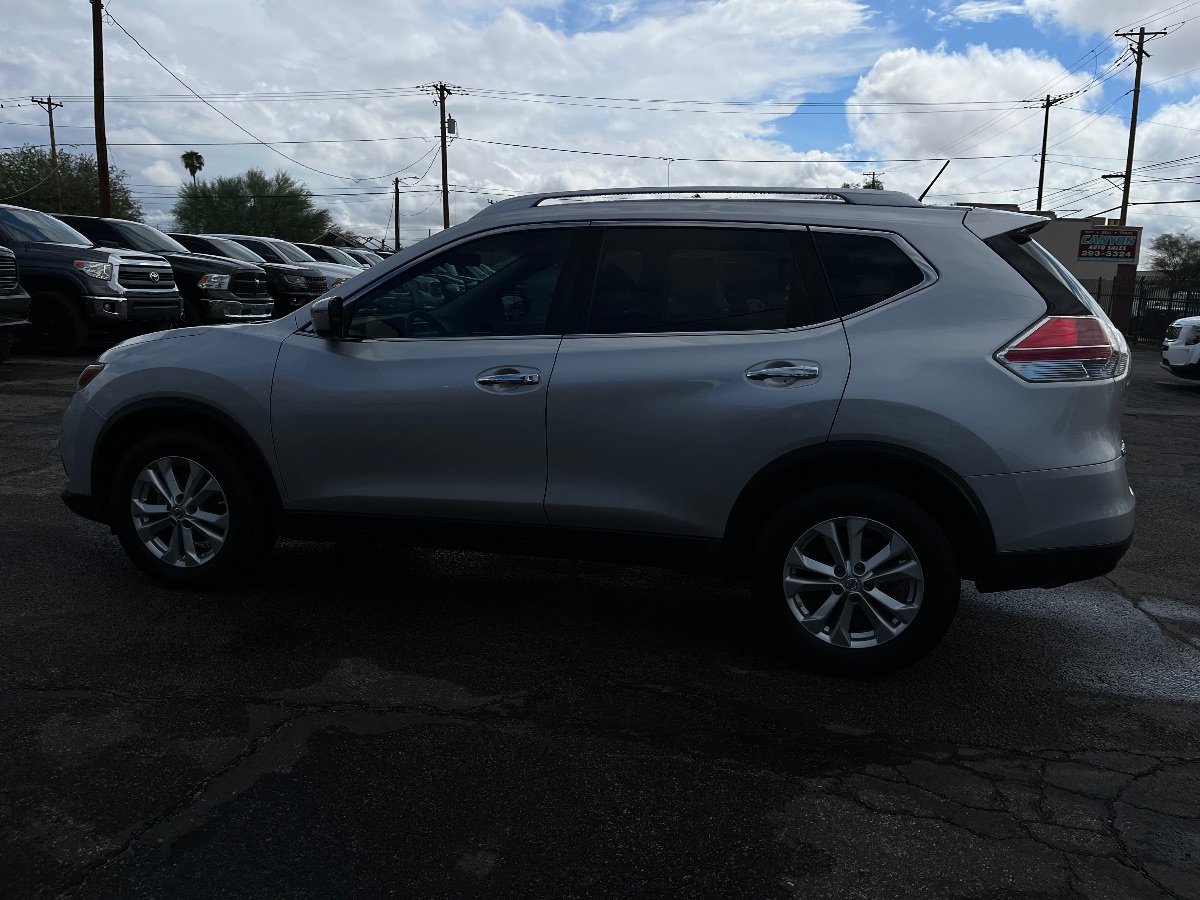 Used 2016 Nissan Rogue SV FWD image 8