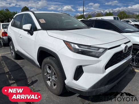 Used 2024 Toyota RAV4 XLE image 16