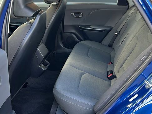 Used 2025 Kia K4 LXS image 8