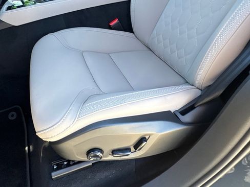 New 2026 Volvo XC90 B6 Plus image 28