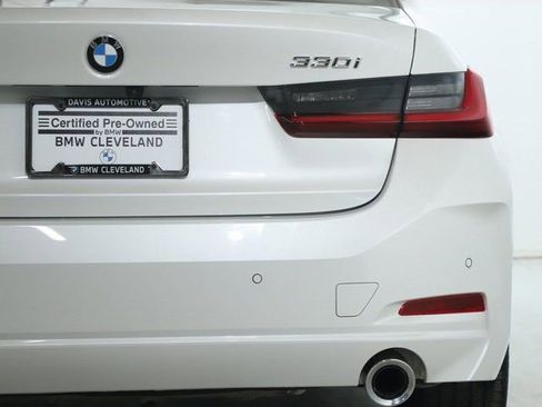 Certified 2025 BMW 330i xDrive Sedan w/ Premium Package image 44