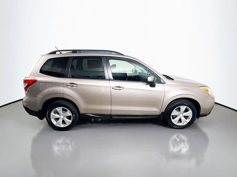 Used 2014 Subaru Forester 2.5i Premium w/ All-Weather Package AWD/4WD image 8