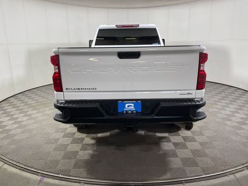 Used 2025 Chevrolet Silverado 3500 W/T image 6