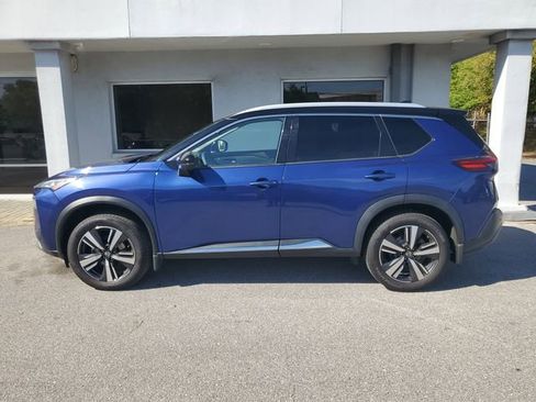 Used 2021 Nissan Rogue SL w/ Premium Package image 12