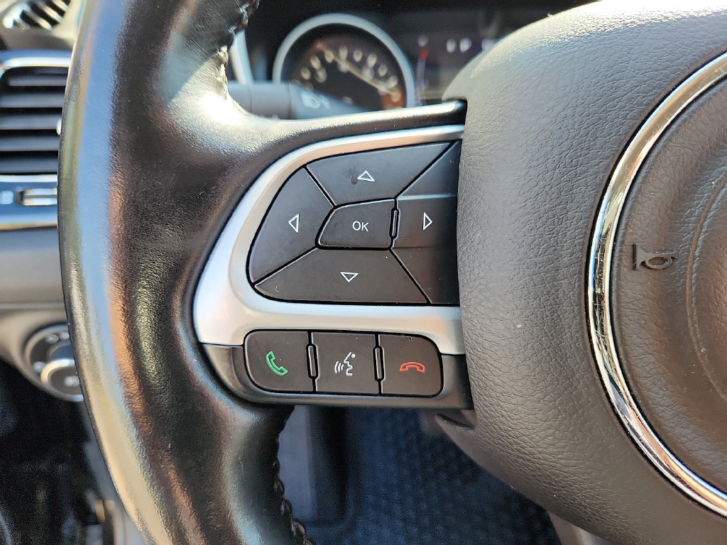 Used 2020 Jeep Compass Latitude FWD image 20