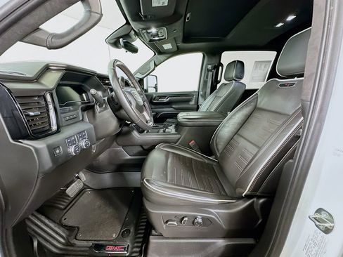 Used 2024 GMC Sierra 2500 AT4X image 15