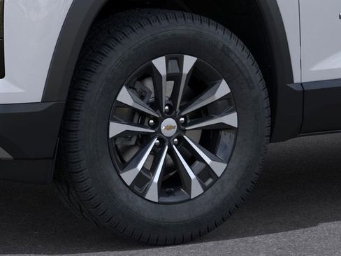 New 2026 Chevrolet Equinox LT w/ Convenience Package II image 9