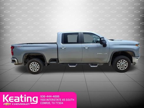 Used 2024 Chevrolet Silverado 2500 LT AWD/4WD image 4