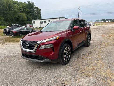 Used 2023 Nissan Rogue SV FWD image 3