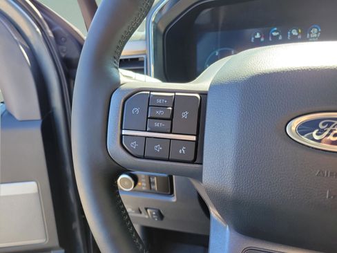 Used 2024 Ford F250 Lariat w/ Sport Appearance Package image 13