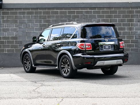 Used 2018 Nissan Armada Platinum w/ Interior Lighting Package AWD/4WD image 4