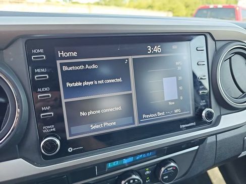 Used 2022 Toyota Tacoma SR5 w/ Technology Package RWD image 24