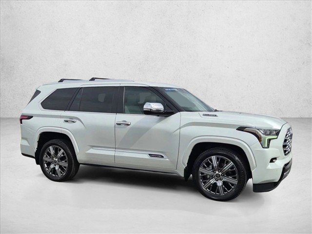 Used 2024 Toyota Sequoia Capstone AWD/4WD image 2