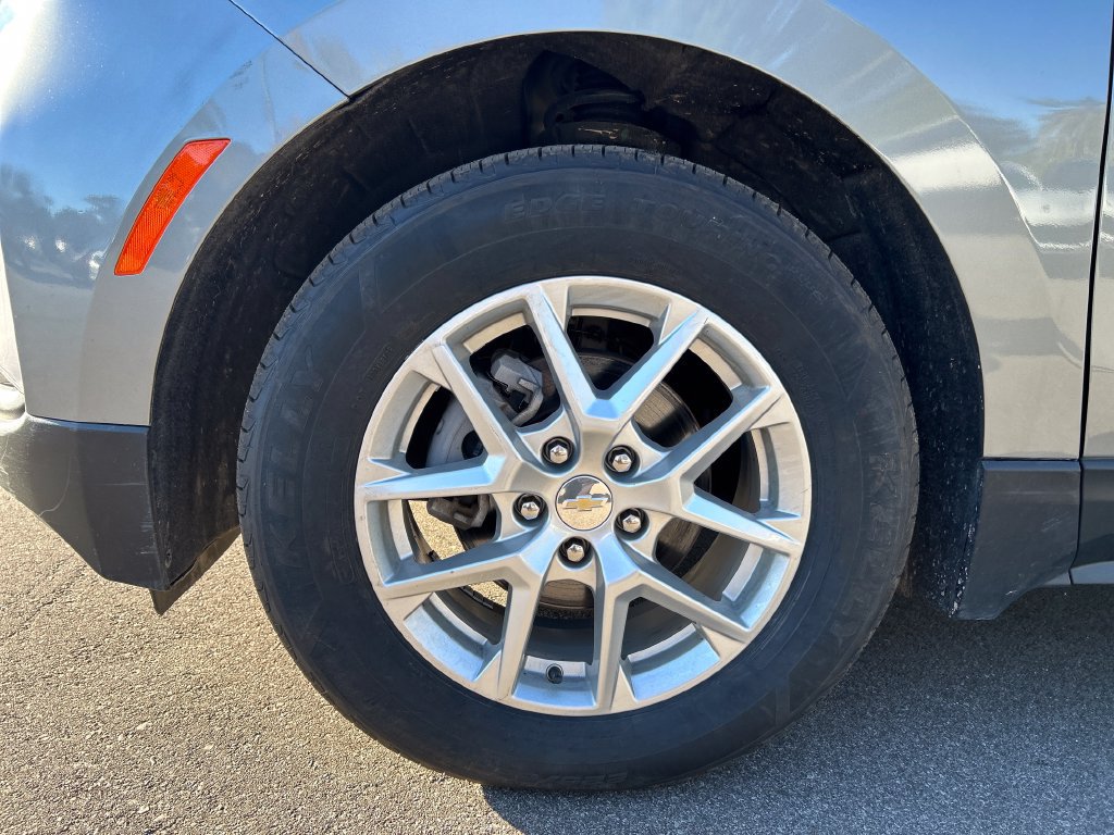 Used 2023 Chevrolet Equinox LT FWD image 10