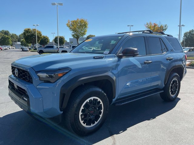 Used 2025 Toyota 4Runner TRD Off-Road Premium AWD/4WD image 2