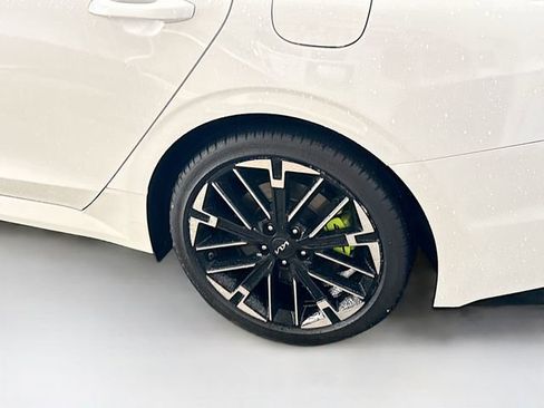 Used 2025 Kia K5 GT image 32