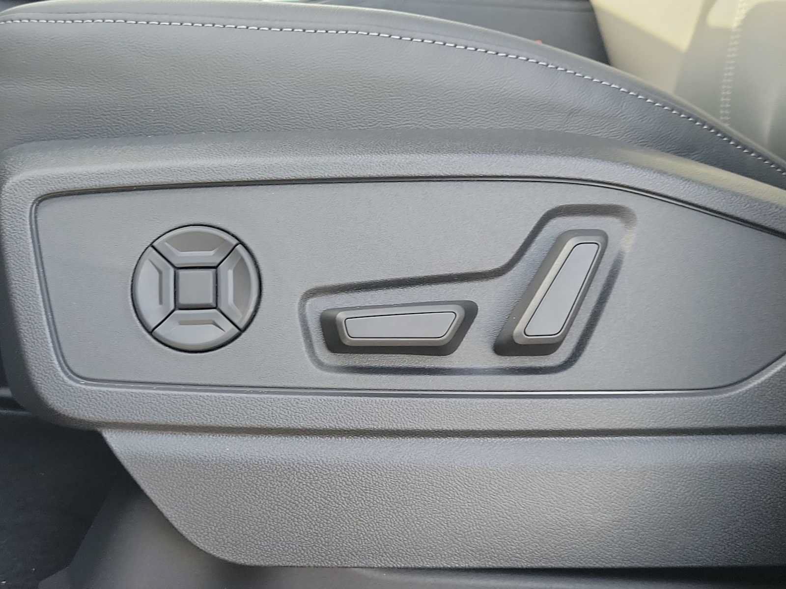 New 2026 Audi Q5 2.0T AWD/4WD image 16