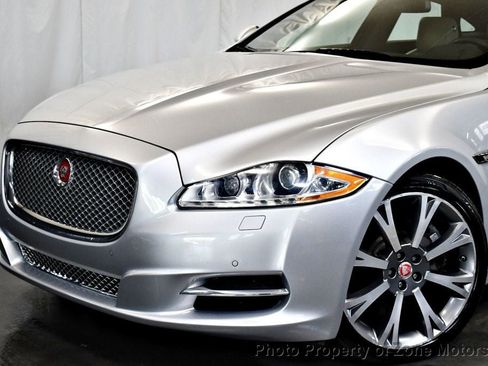 Used 2015 Jaguar XJ image 2