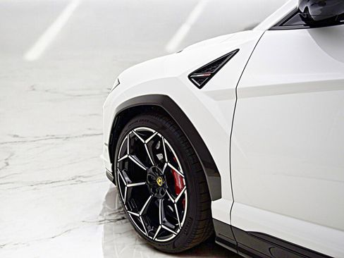 Used 2024 Lamborghini Urus Performante image 16